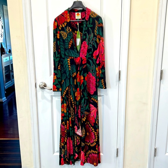 NWT Farm Rio
Floral Long-Sleeve Maxi Dress - Picture 3 of 8